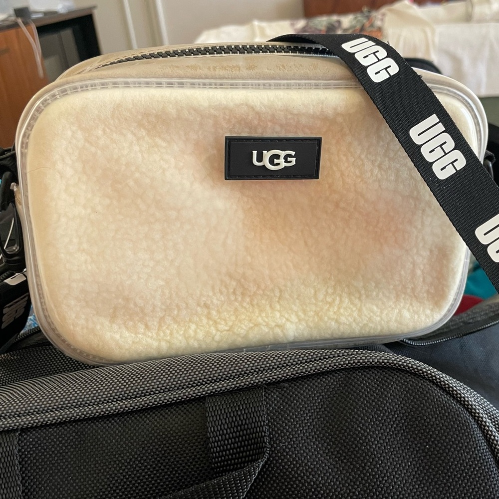 UGG Tan Shearling Crossbody Jane II Clear Jelly Bag EUC Bum Bag Belt Bag